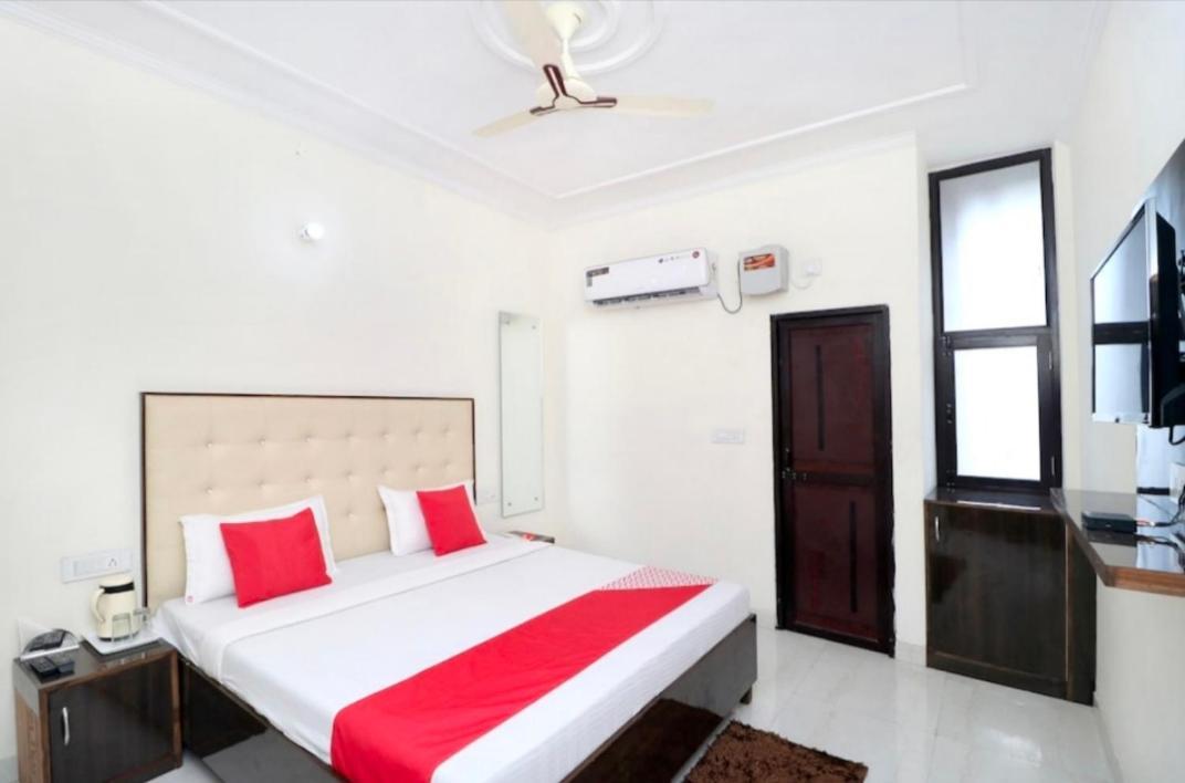 Hotel Kb Square Near Chandigarh Railway Station Zewnętrze zdjęcie
