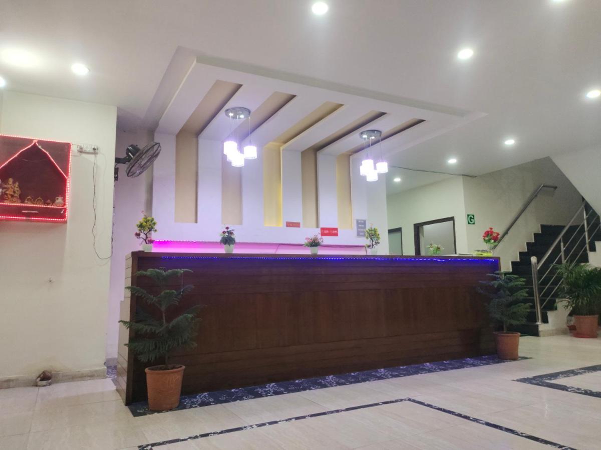 Hotel Kb Square Near Chandigarh Railway Station Zewnętrze zdjęcie