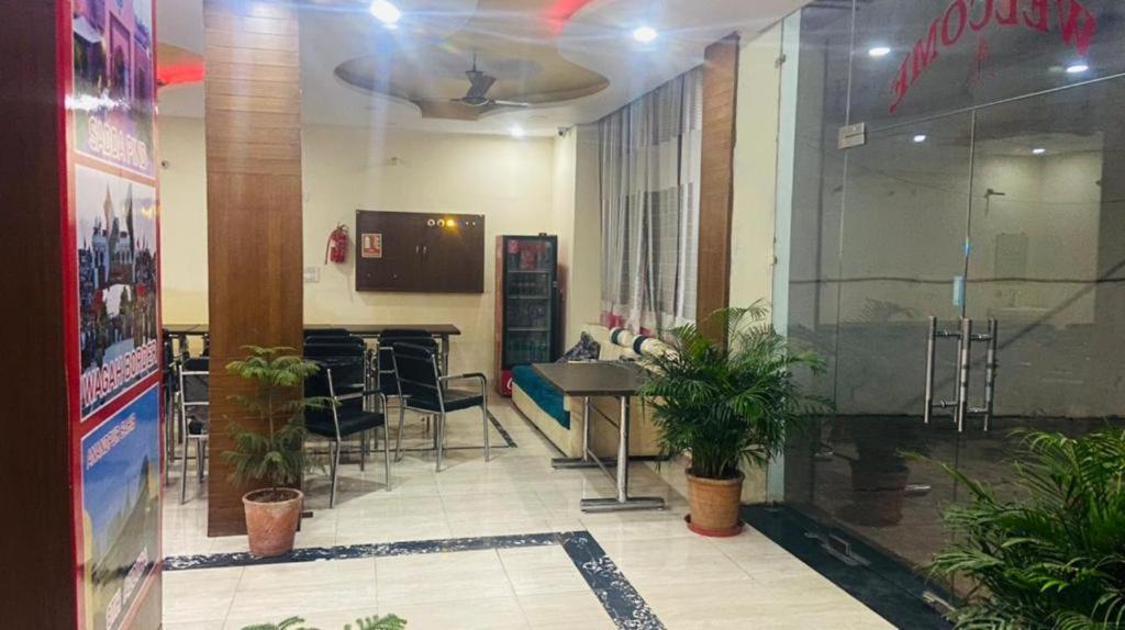 Hotel Kb Square Near Chandigarh Railway Station Pokój zdjęcie
