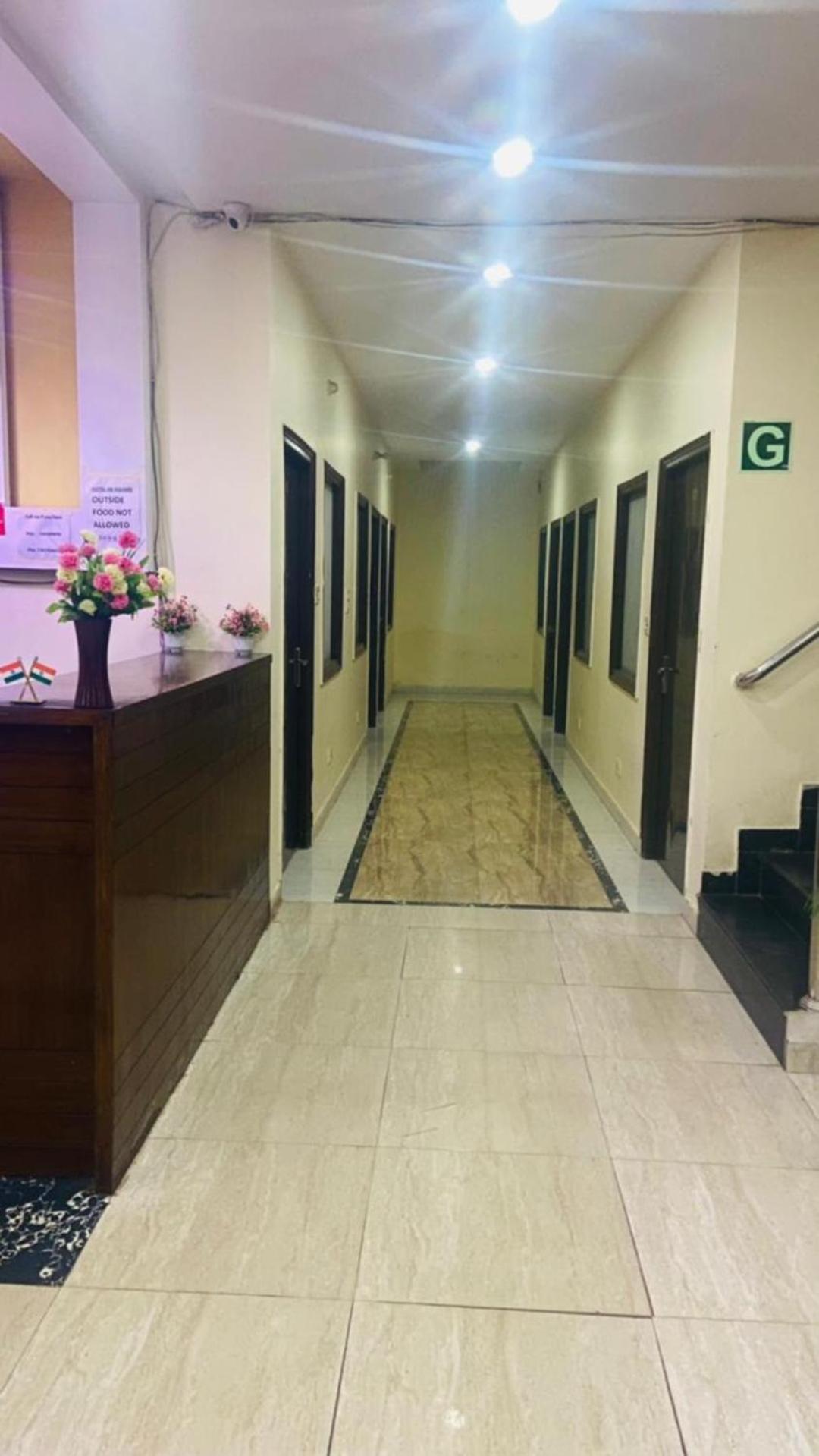 Hotel Kb Square Near Chandigarh Railway Station Pokój zdjęcie